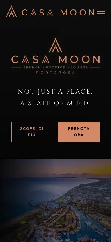Screenshot mobile della homepage di Casa Moon